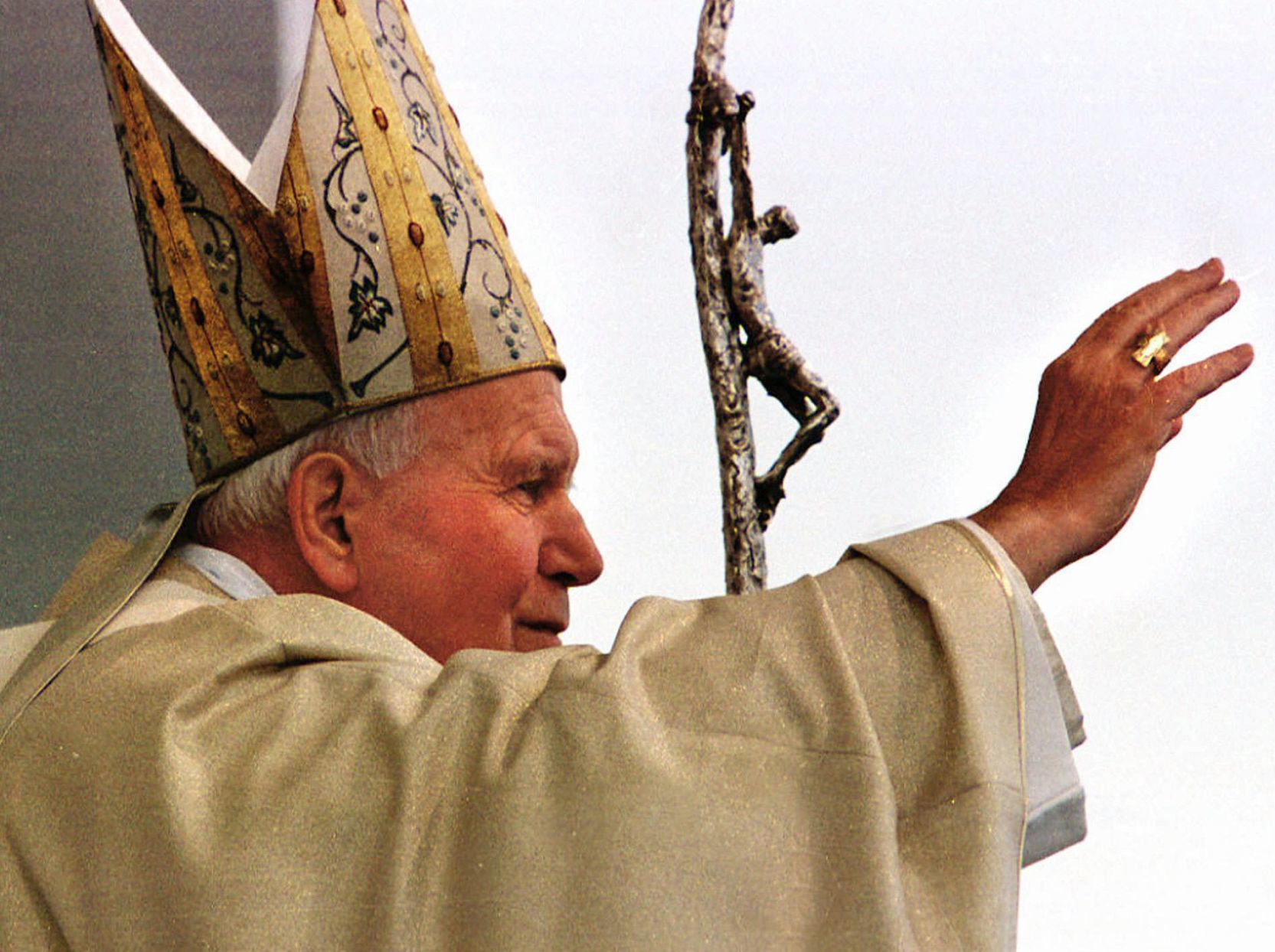 1996: Pope John Paul II